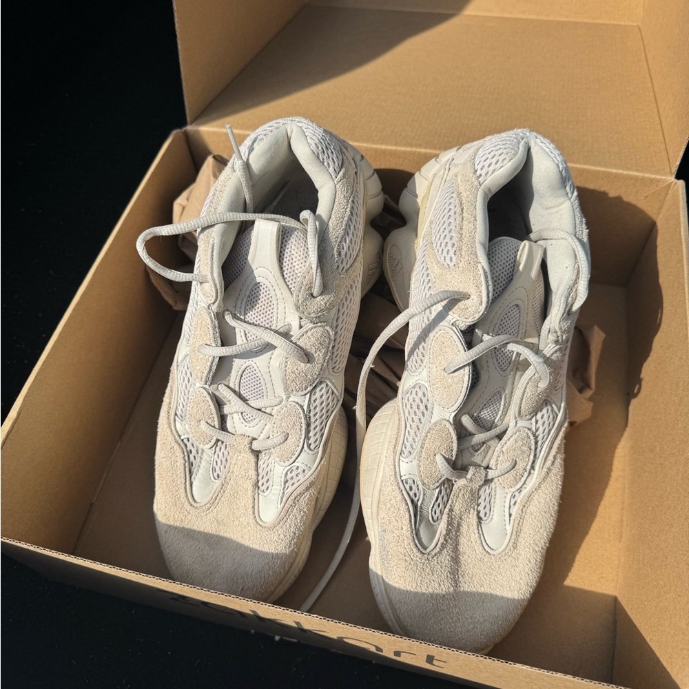 Yeezy Sneakers in Light Gray and Cream
